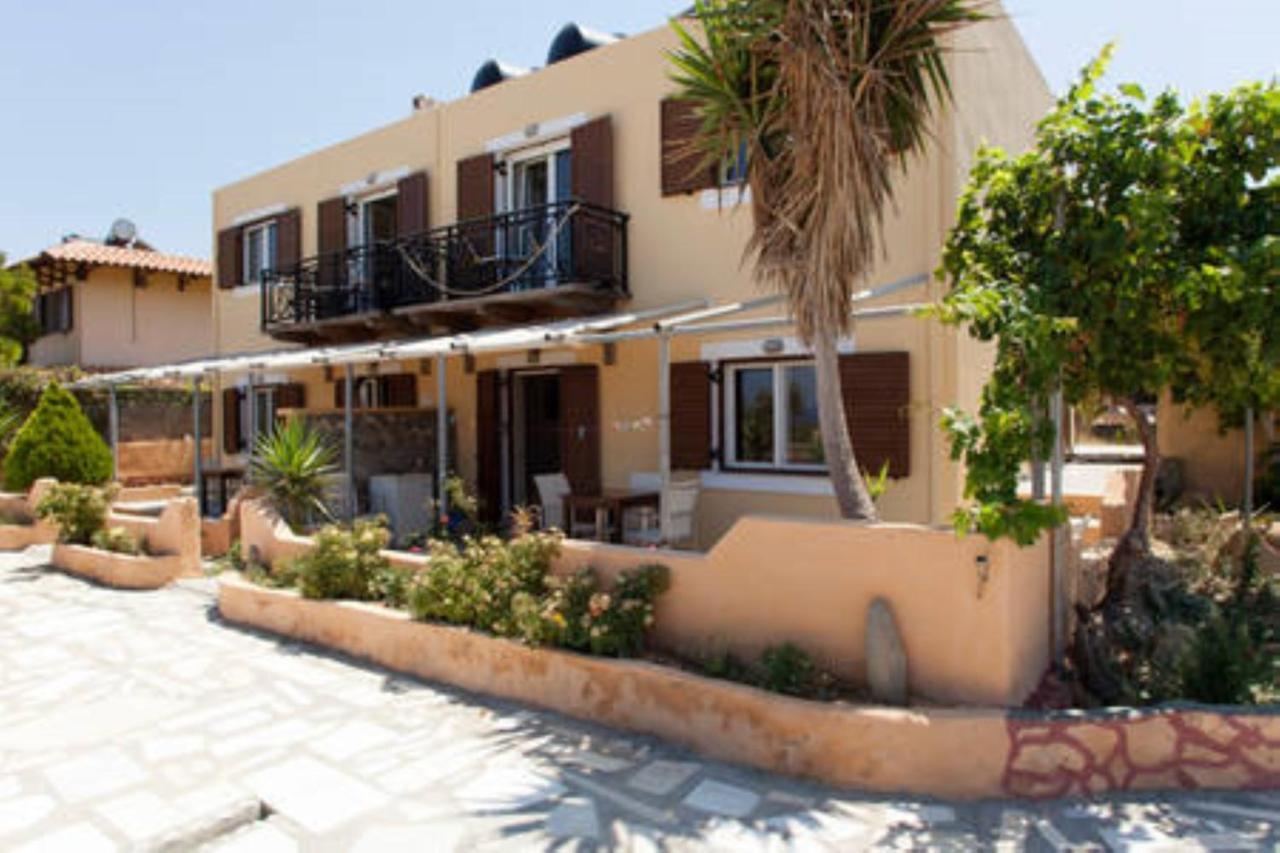 Makis Apartments Sitía Eksteriør bilde